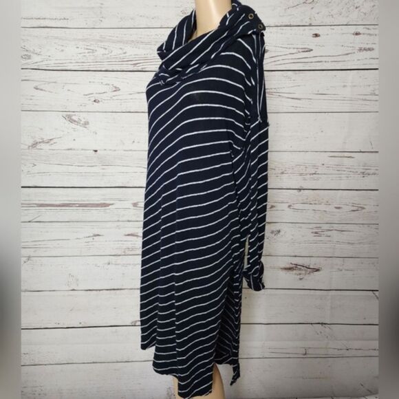 New Free People Gotta Have It Navy Long Sleeve Tunic S/M NWOT - Picture 3 of 5